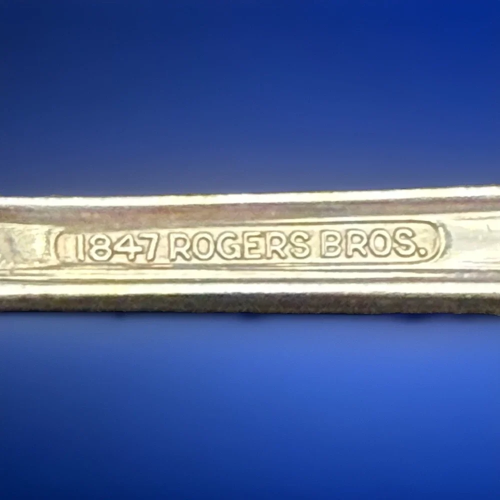 VTG 1847 Rogers Bros ETERNALLY YOURS Round Bowl Soup Gumbo Spoons Set Of 4